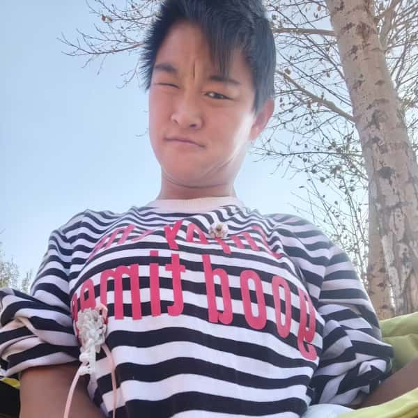 内蒙古24岁单身美女真诚找对象-酒泉征婚相亲网