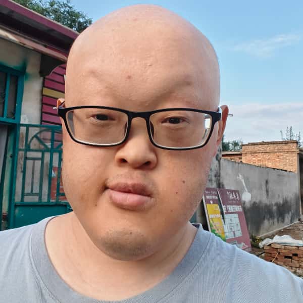 山东27岁单身帅哥真诚找对象-酒泉征婚相亲网