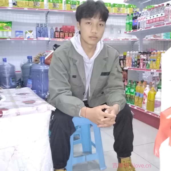 贵州22岁单身帅哥真诚找对象-酒泉征婚相亲网